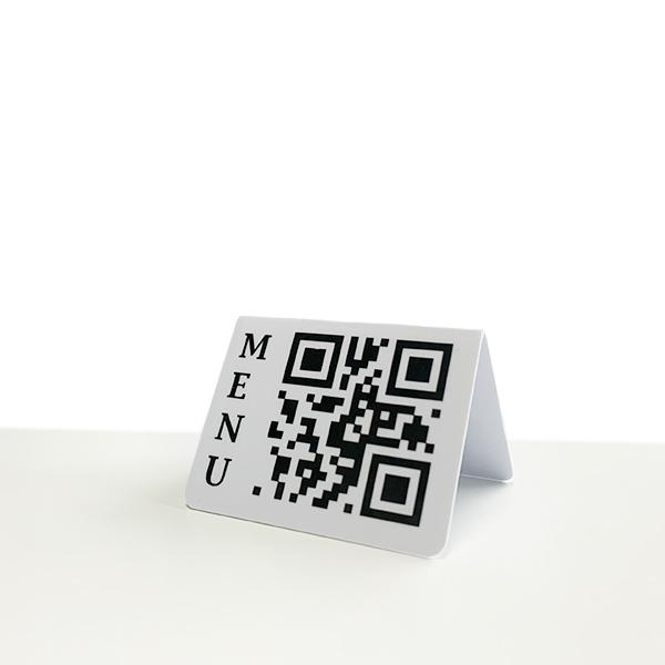 Chevalets de table personnalisés avec QR code | Intéractif, esthétique ...